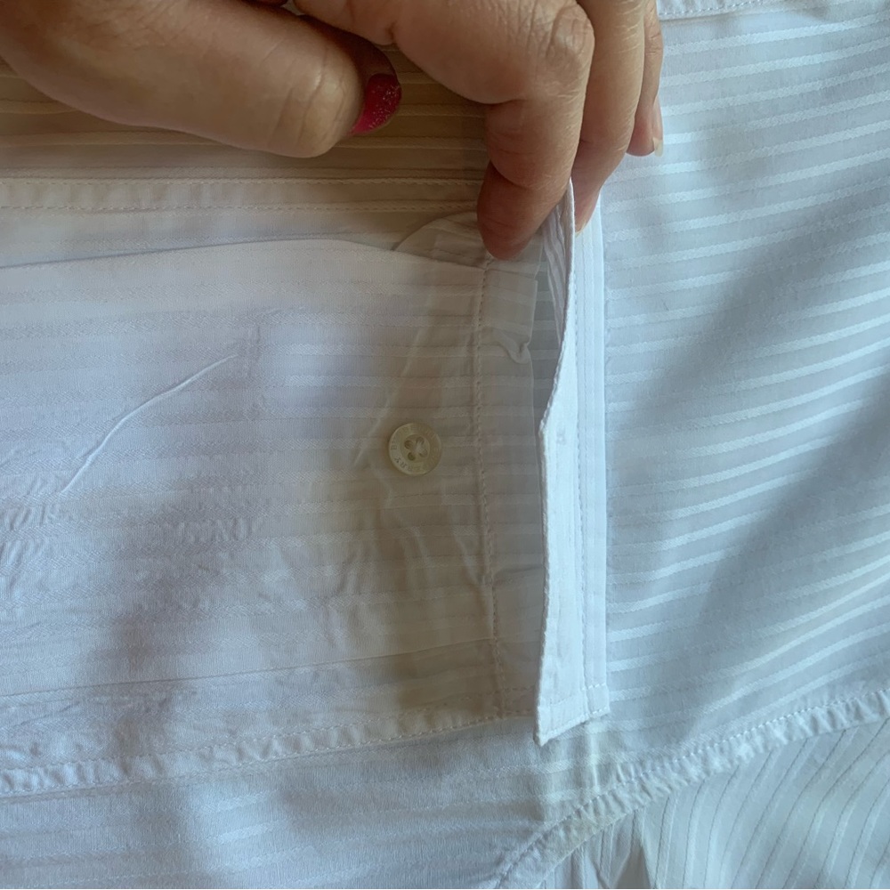 Men’s Burberry short sleeve button up - Picture 3 of 9